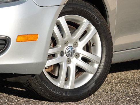 Used 2010 Volkswagen Jetta TDI FWD image 31