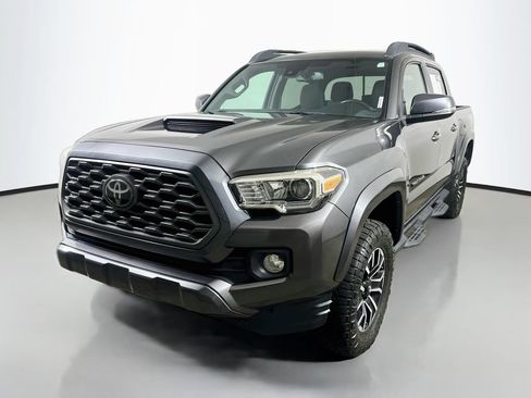 Used 2021 Toyota Tacoma TRD Sport RWD image 3