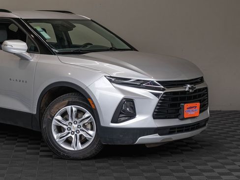 Used 2020 Chevrolet Blazer LT image 3