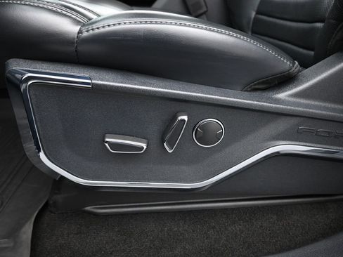 Used 2022 Ford F150 Platinum w/ Equipment Group 701A High image 9