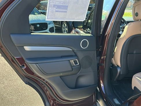 New 2026 Land Rover Discovery Limited Edition image 20