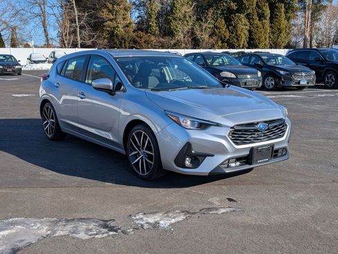 Used 2024 Subaru Impreza 2.0i Sport image 2