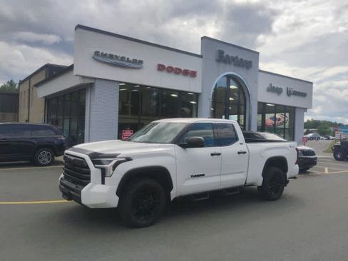 Used 2023 Toyota Tundra SR5 AWD/4WD image 1