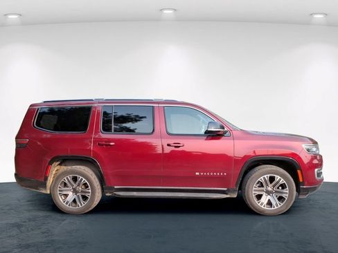 Used 2024 Jeep Wagoneer Series II AWD/4WD image 18