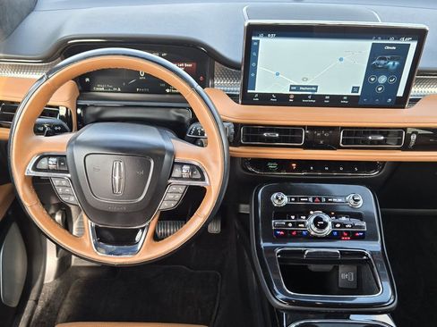 Used 2022 Lincoln Nautilus Black Label w/ Class II Trailer Tow Package image 28