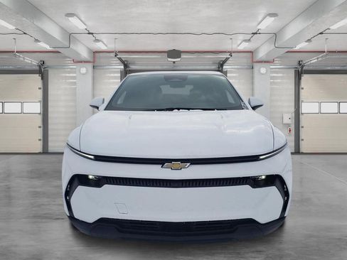 New 2026 Chevrolet Equinox EV LT FWD image 2