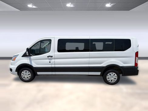 Used 2022 Ford Transit 350 XLT RWD image 2