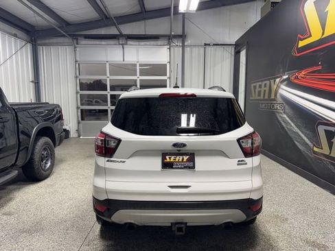 Used 2018 Ford Escape SEL FWD image 13