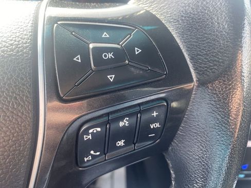 Used 2016 Ford Explorer Limited image 18