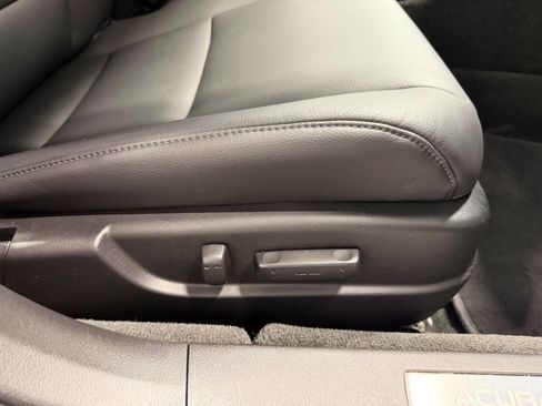 Used 2018 Acura TLX V6 SH-AWD image 18