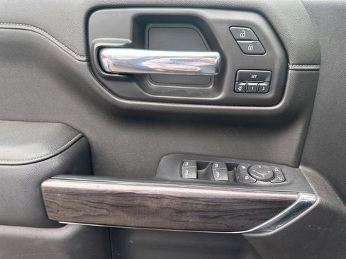 Used 2020 Chevrolet Silverado 1500 LTZ AWD/4WD image 23
