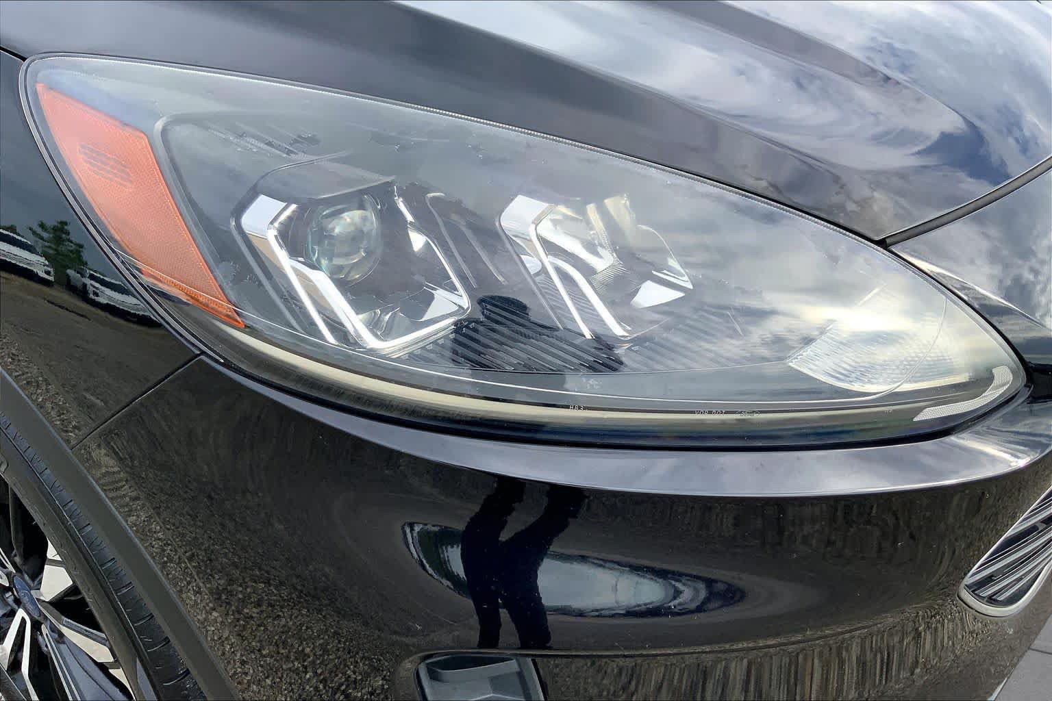 Used 2021 Ford Escape SE w/ SE Sport Appearance Package FWD image 27