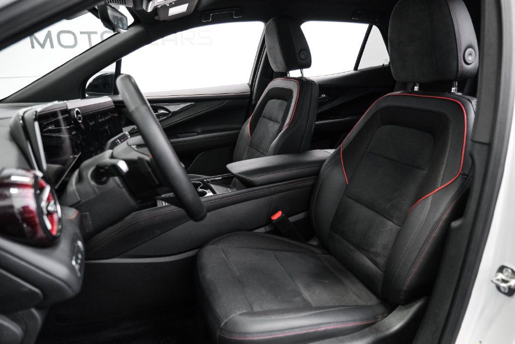 Used 2024 Chevrolet Blazer EV RS AWD/4WD image 27