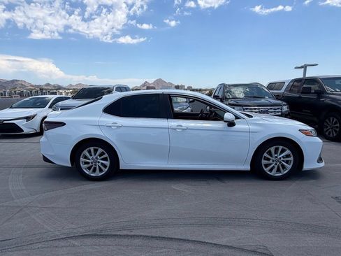 Used 2023 Toyota Camry LE FWD image 3