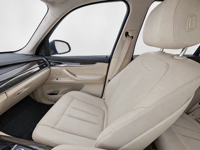 Used 2015 BMW X5 xDrive35i AWD/4WD image 25