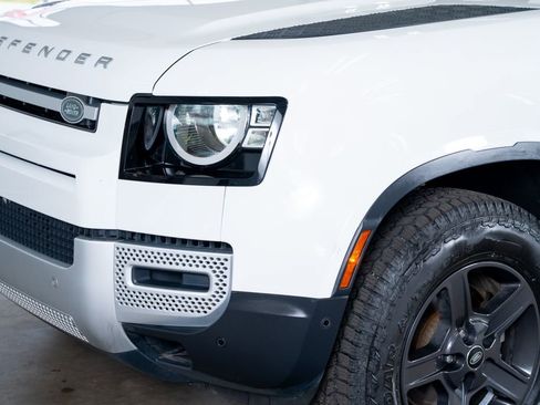 Used 2022 Land Rover Defender 90 S image 12