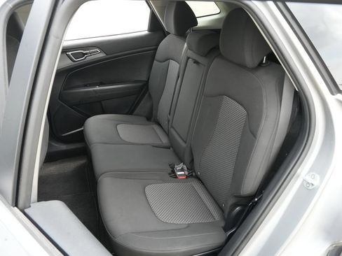 Used 2023 Kia Sportage LX FWD image 16