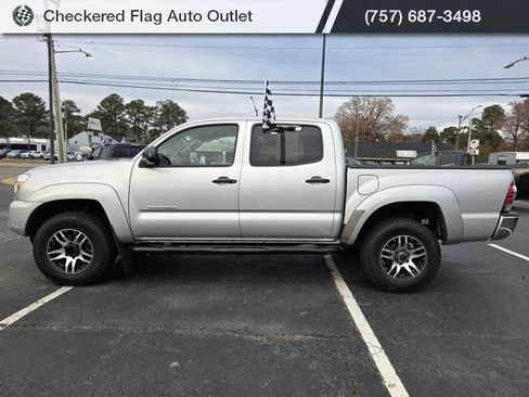 Used 2013 Toyota Tacoma PreRunner image 3
