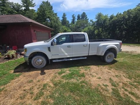 Used 2018 Ford F350 XLT AWD/4WD image 2