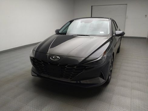 Used 2023 Hyundai Elantra Limited FWD image 15