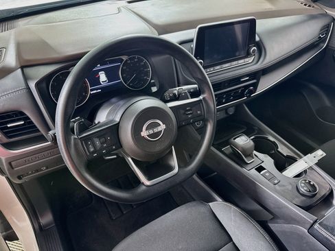 Used 2023 Nissan Rogue S AWD/4WD image 11