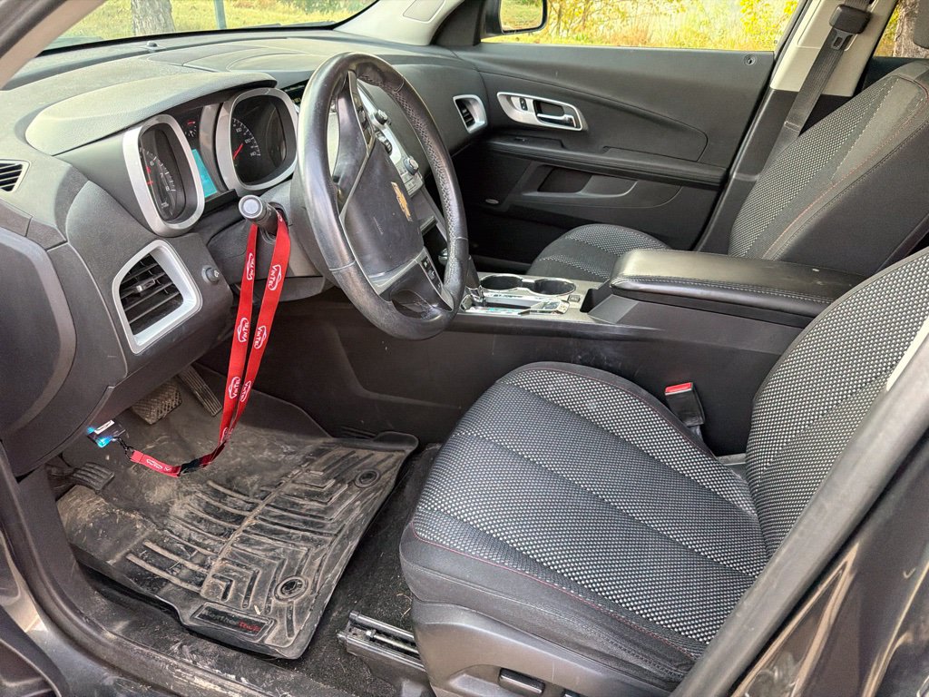 Used 2017 Chevrolet Equinox LT FWD image 6
