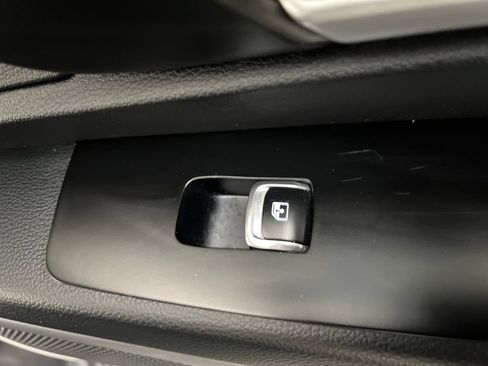 Used 2025 Kia Telluride S FWD image 28