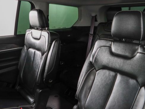 Used 2022 Jeep Grand Cherokee L Limited w/ Black Appearance Package RWD image 24