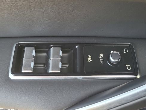 New 2026 Jaguar F-PACE R-Dynamic S image 11