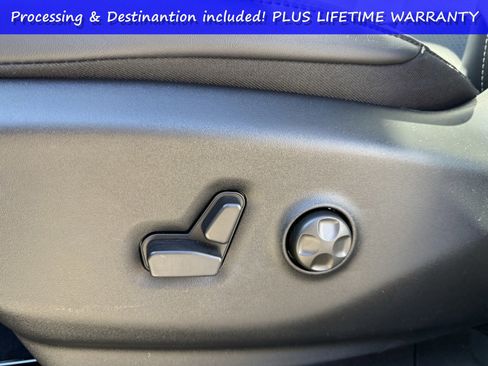 New 2026 Chrysler Pacifica Select w/ S Appearance Package FWD image 11