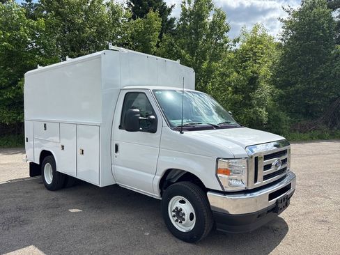 New 2025 Ford E-350 and Econoline 350 Super Duty w/ Power Equipment Group image 3