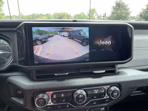 Used 2025 Jeep Wrangler Unlimited Sport S 4xe AWD/4WD image 28