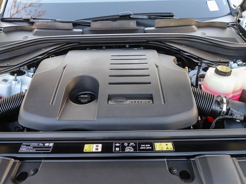 New 2026 Land Rover Range Rover Long Wheelbase SE image 26