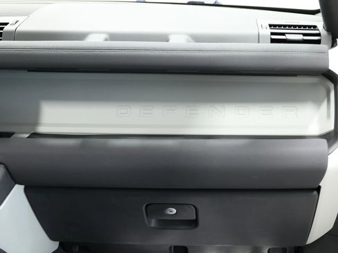 Used 2022 Land Rover Defender 110 SE image 84