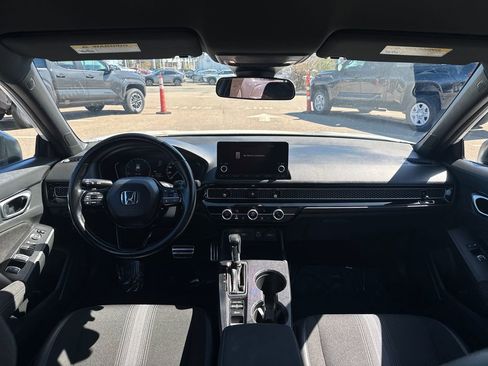 Used 2024 Honda Civic Sport image 11