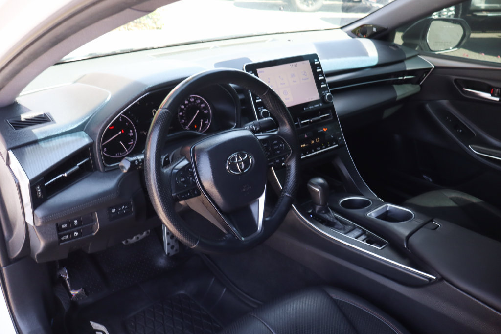 Used 2019 Toyota Avalon XSE w/ All Weather Liner Package FWD image 20