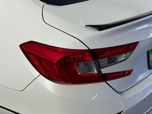 Used 2021 Honda Accord EX-L image 36