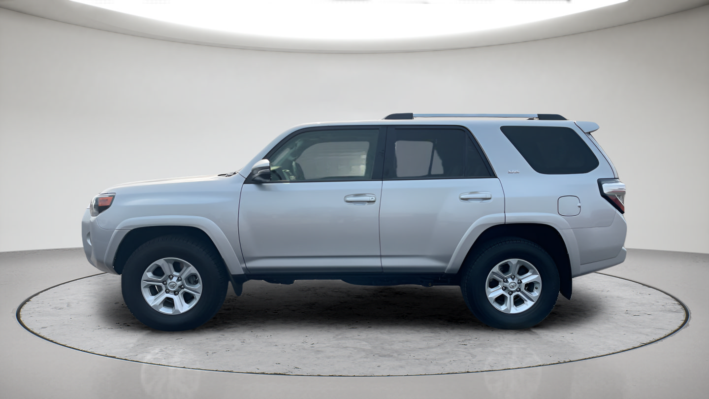 Certified 2021 Toyota 4Runner SR5 Premium w/ Moonroof Package AWD/4WD image 8
