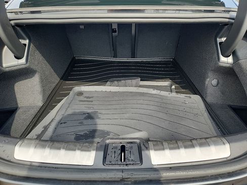 Certified 2025 Porsche Taycan image 29