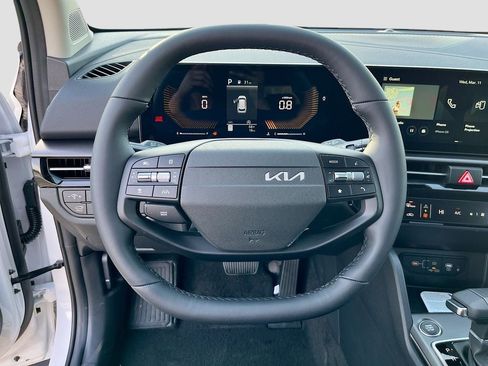 New 2026 Kia Sportage EX image 16