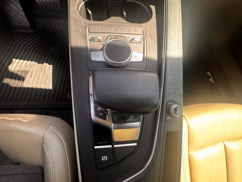 Used 2018 Audi A4 2.0T allroad Prestige w/ Prestige Package image 18