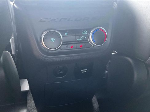 Used 2025 Ford Explorer ST RWD image 38