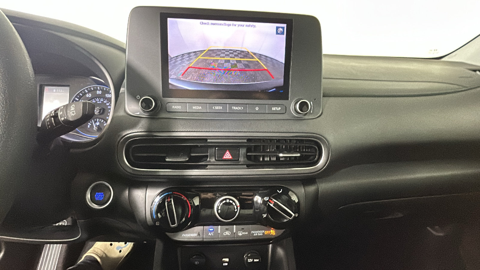 Certified 2023 Hyundai Kona SEL FWD image 31