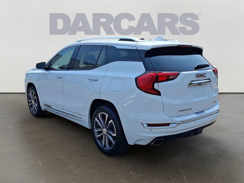 Used 2019 GMC Terrain Denali w/ Advanced Safety Package AWD/4WD image 4