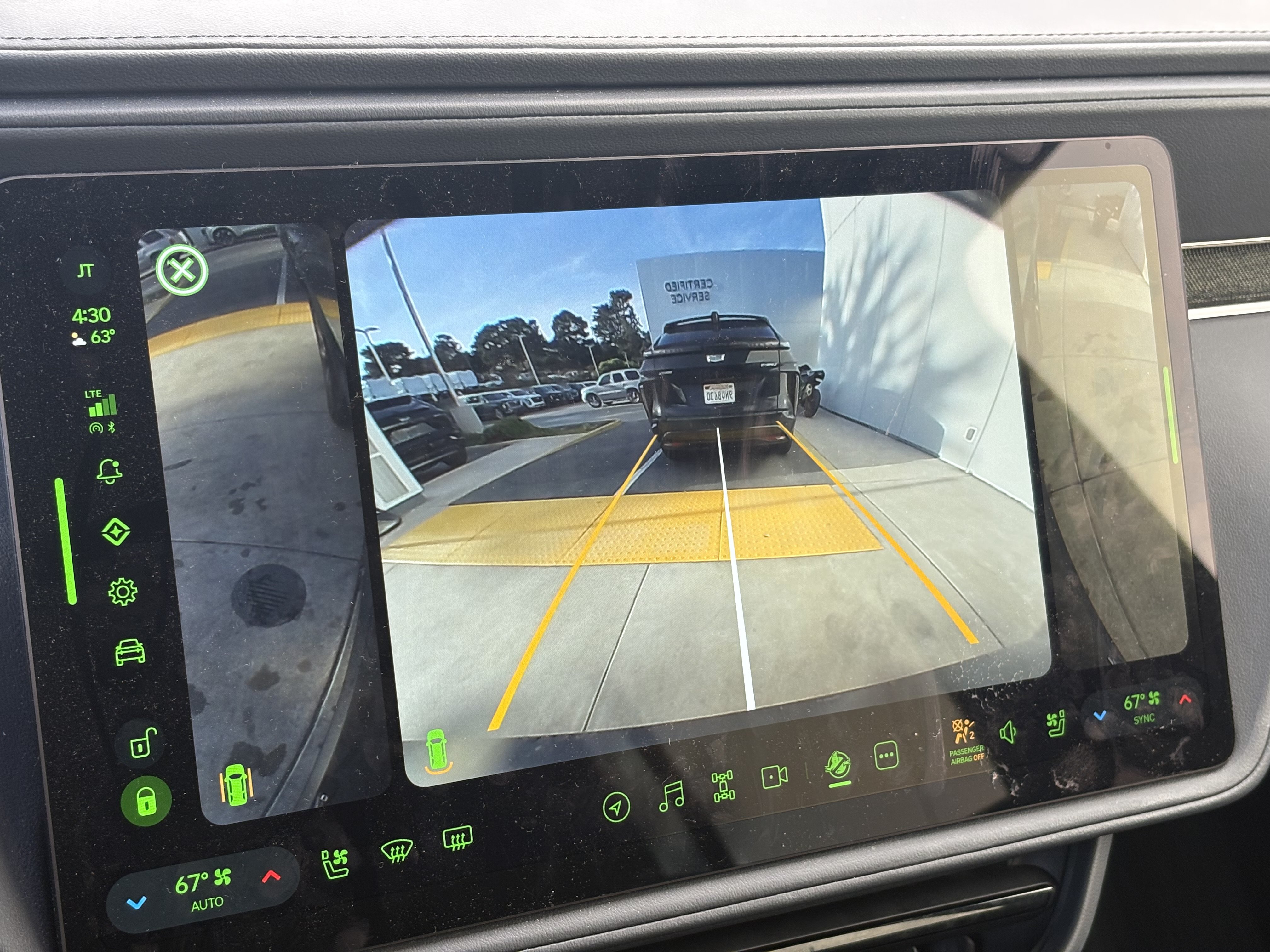 Used 2024 Rivian R1S Adventure Dual AWD/4WD image 21