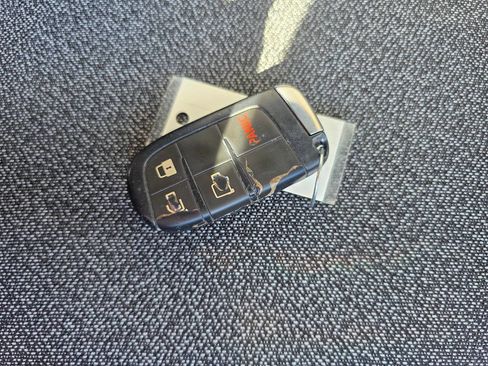 Used 2023 RAM ProMaster 2500 image 20