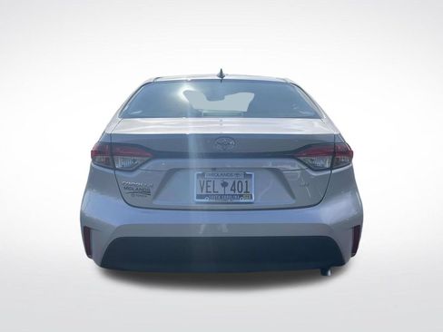 Used 2026 Toyota Corolla LE FWD image 5
