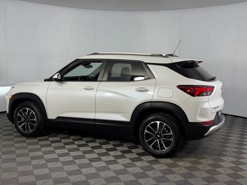 Used 2024 Chevrolet TrailBlazer LT image 9