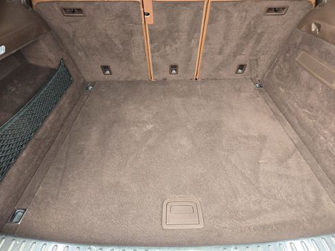 Used 2019 Porsche Cayenne Turbo image 23