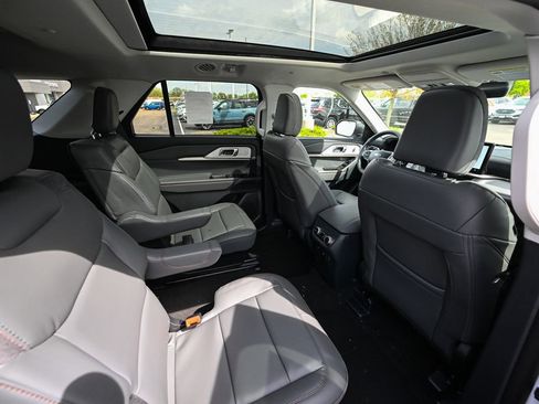 New 2026 Ford Explorer Active w/ Active Comfort Package AWD/4WD image 25